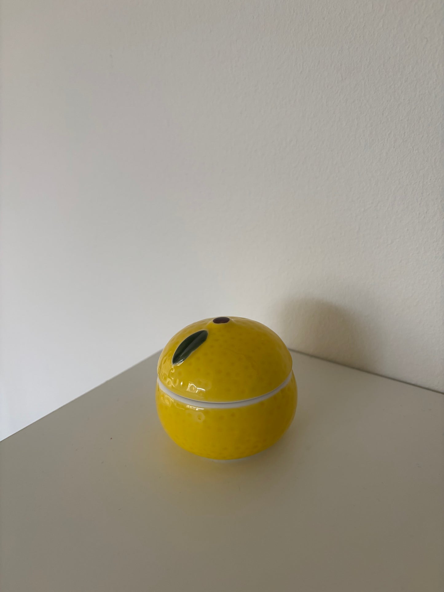 Lille keramik skål - citrusformet perle