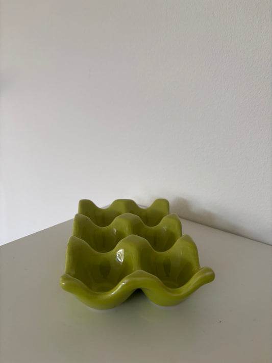 Ægge holder i keramik