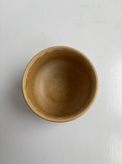 keramik kaffekop med kaffemønster