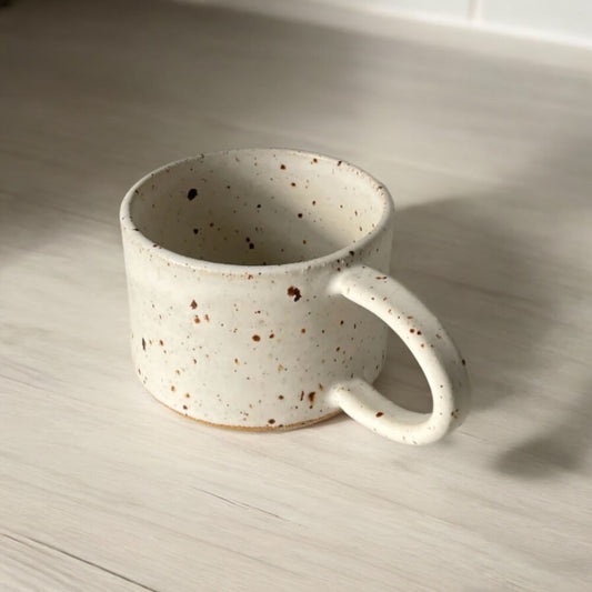 Keramik kaffekop i rustik design